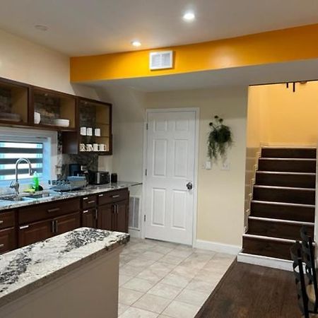 Uber Close To Ohio City, Cleveland Apartman Kültér fotó